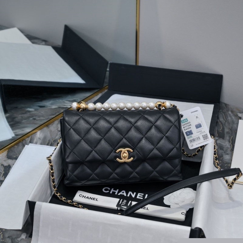 Ch*el woc bags